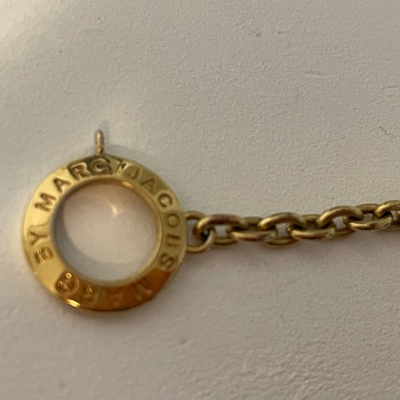 Classic Marc Jacobs Toggle Charm Bracelet - Picture 4 of 4